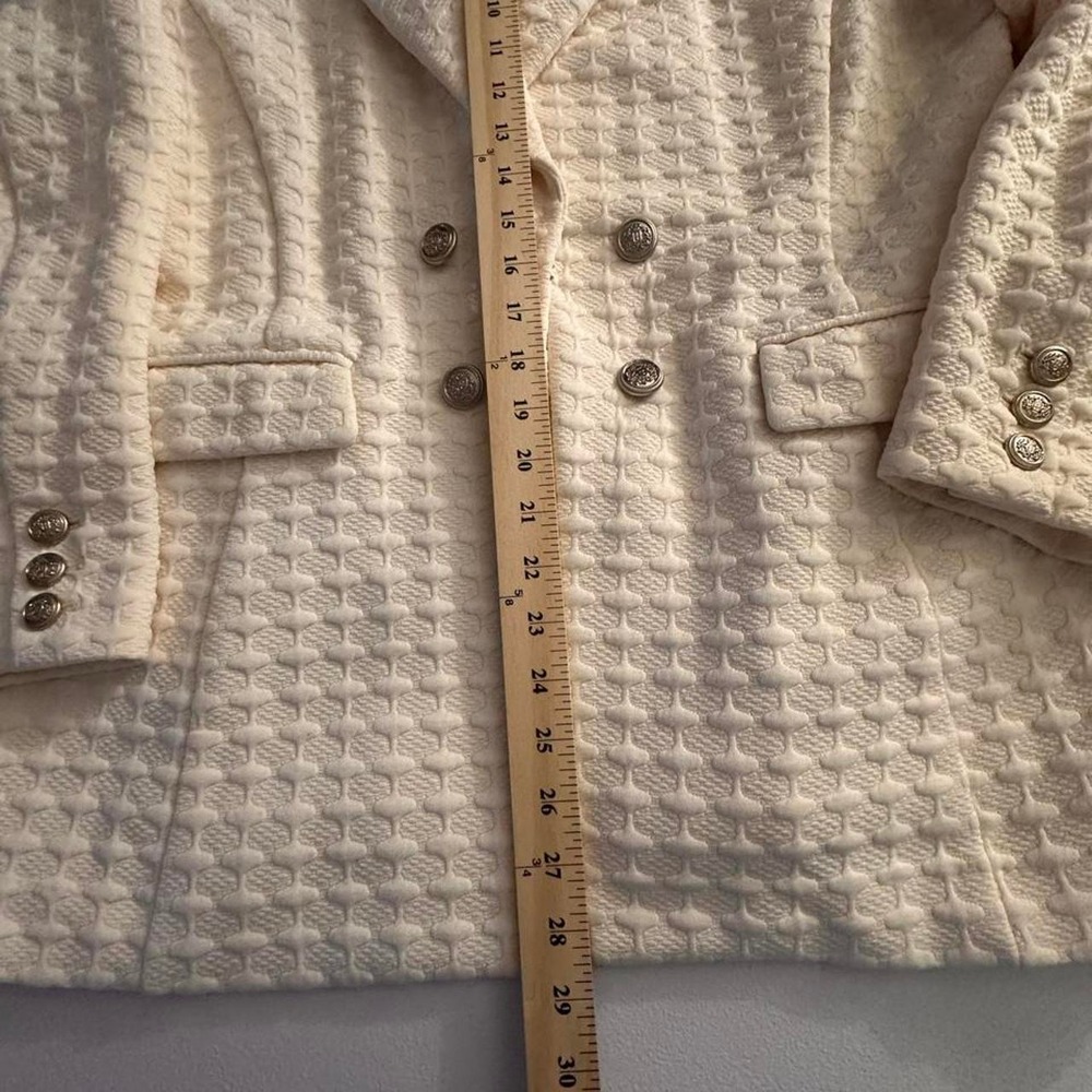 Chico's cream colored size 3/16 - Picture 3 of 6